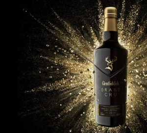 The Glenfiddich Whisky - 23 years old. Glenfiddich Grand Cru. A single malt whisky